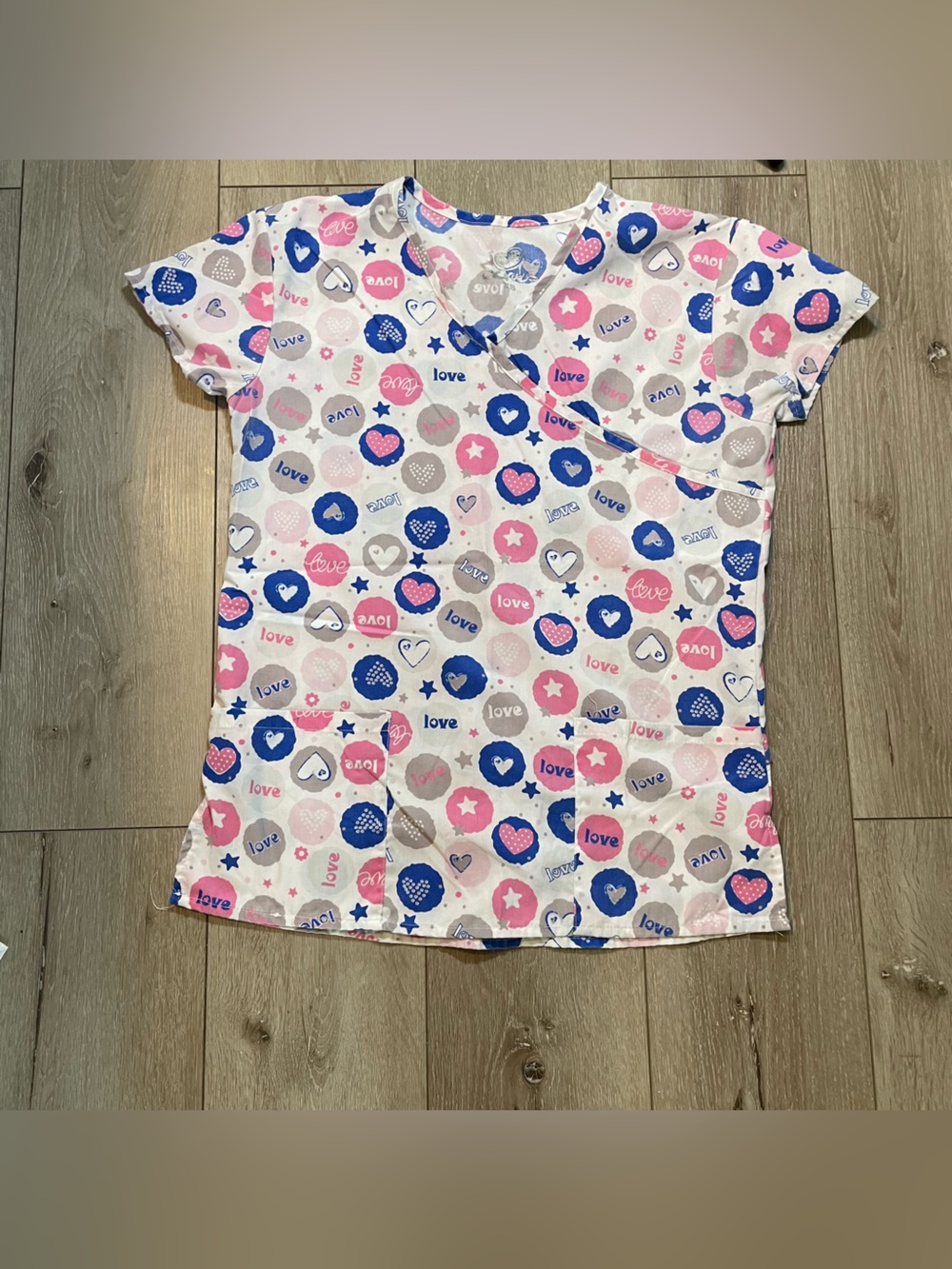 Trendy XS‎ Scrub Top - I Love Scrubs Pink Blue Hearts Stars Pattern